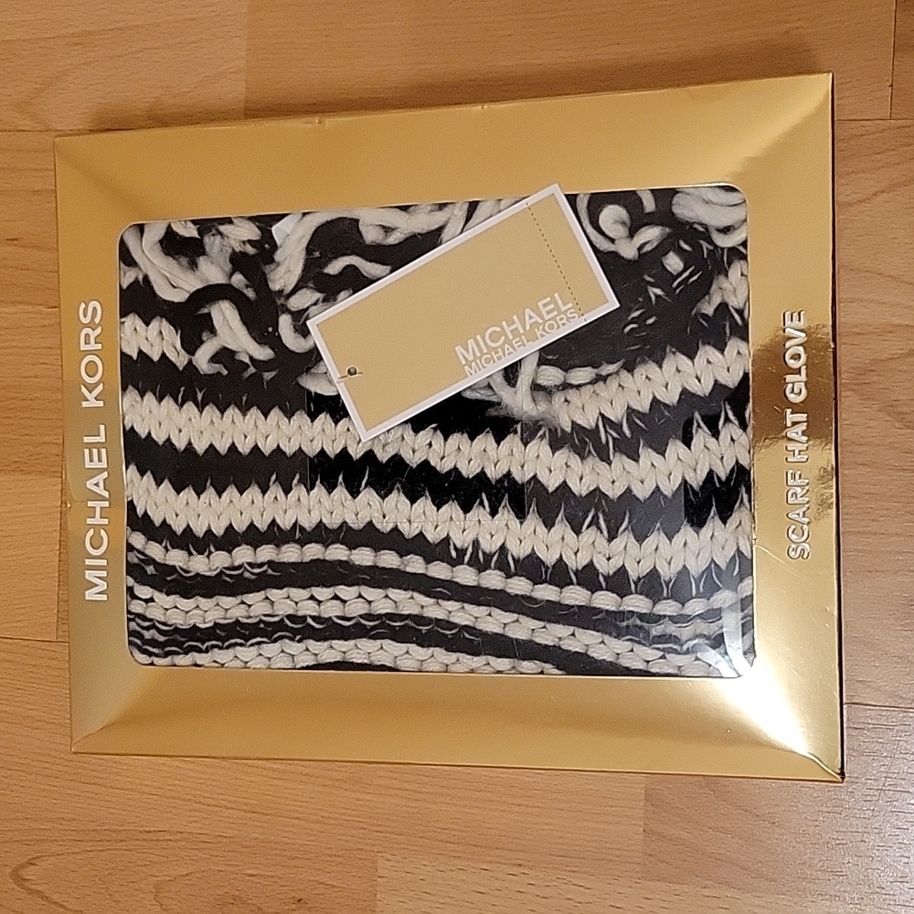Michael Kors Black and White Scarf, Hat, & Glove Collection - Brand New